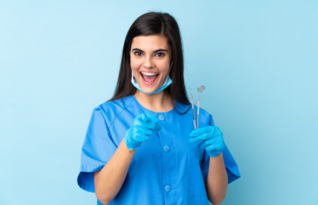 Lee más sobre el artículo Instrumental dental que NO puede faltar en tu clínica