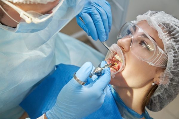 Lee más sobre el artículo Tipos de anestesia dental y cuando utilizarlos