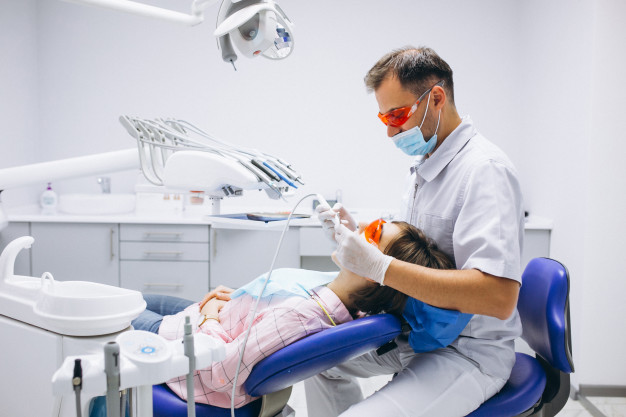participacion del odontologo dental