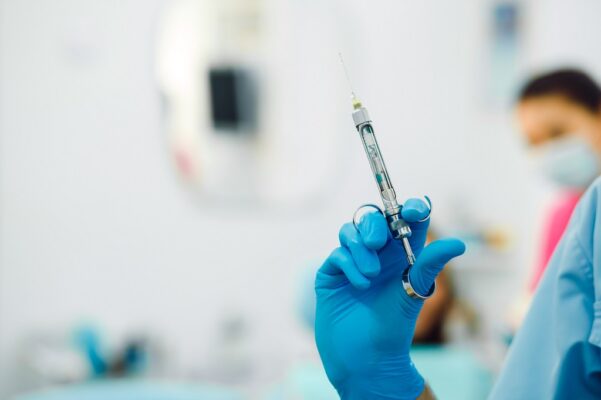 Lee más sobre el artículo La importancia del uso y como reciclar una aguja dental
